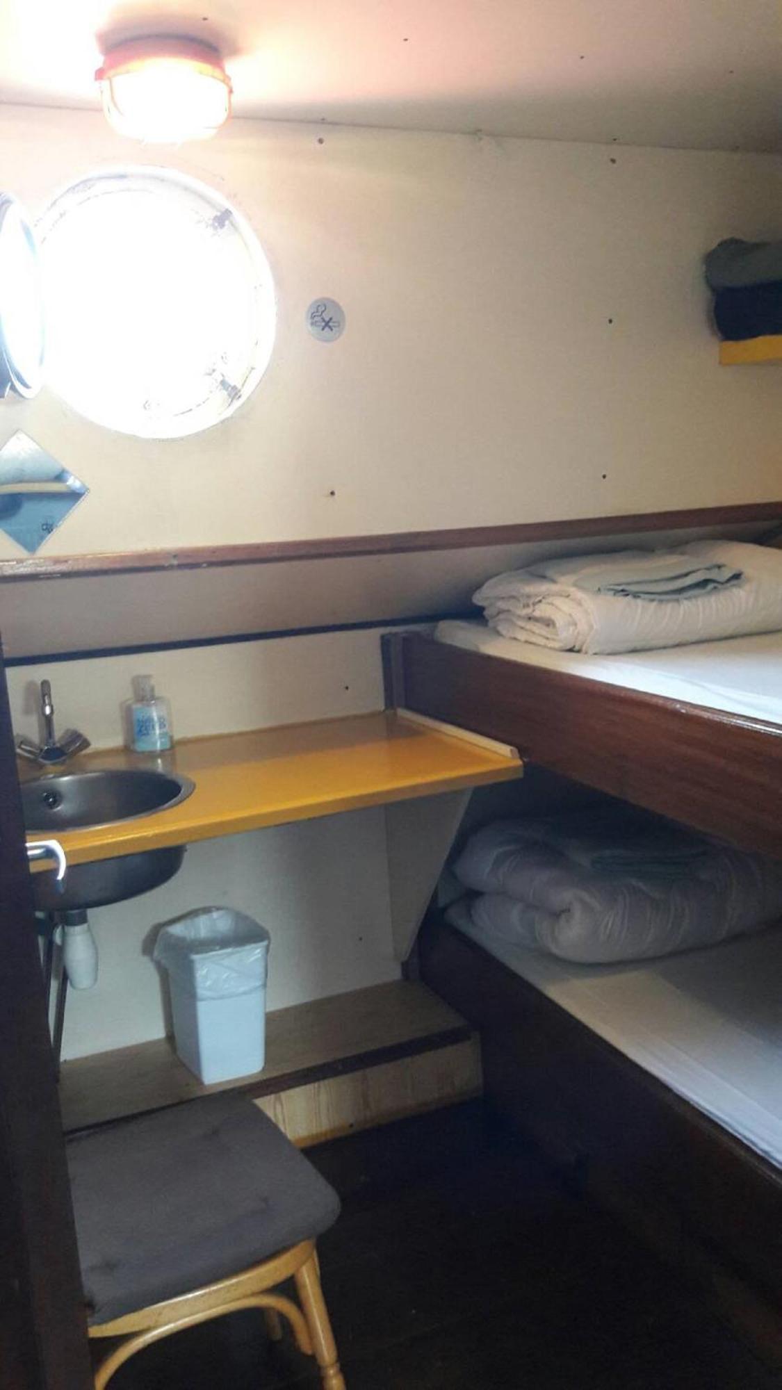 Intersail Hostel - Avontuur Амстердам Стая снимка