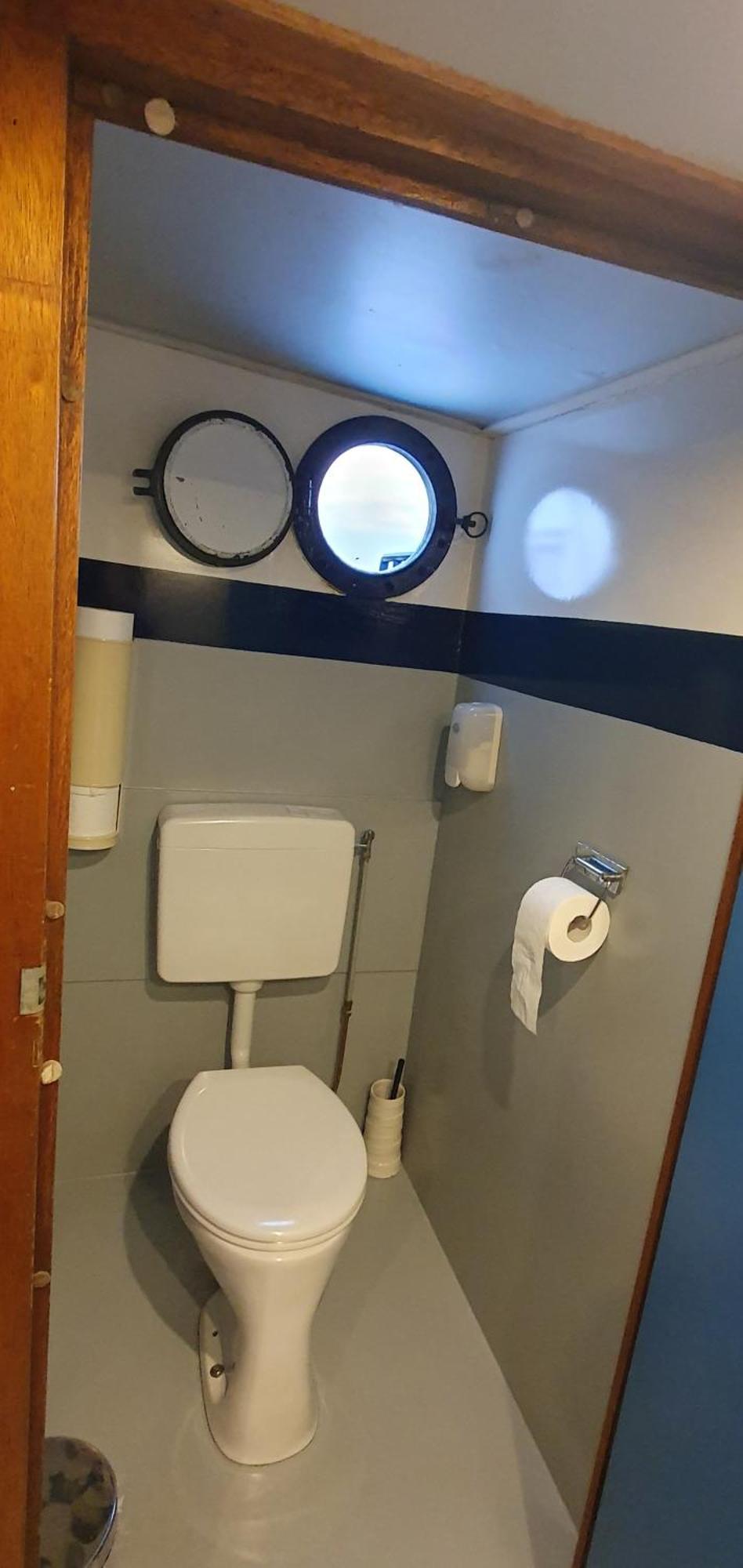 Intersail Hostel - Avontuur Амстердам Екстериор снимка
