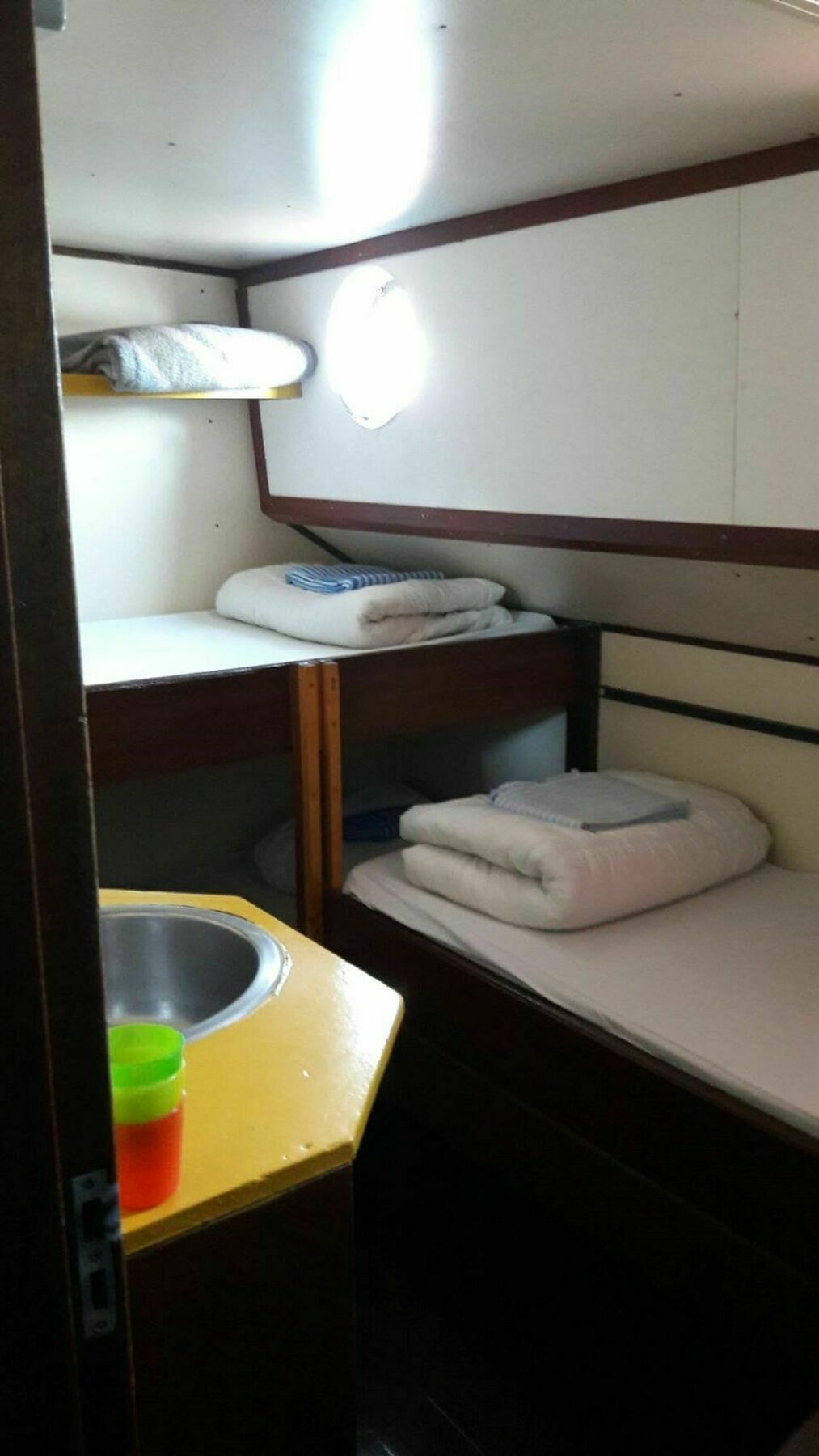 Intersail Hostel - Avontuur Амстердам Екстериор снимка